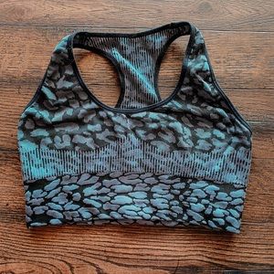 Varley reversible leopard print sports bra gray/blue